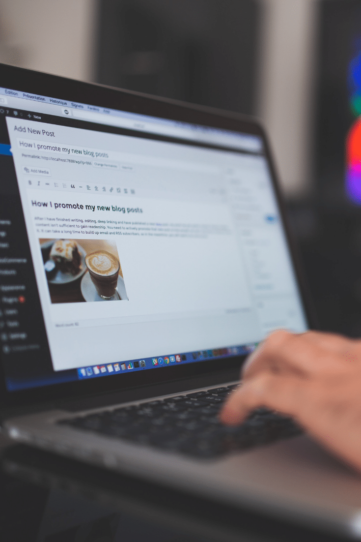 Time to Hire a Professional Blogger for Your Company Blog